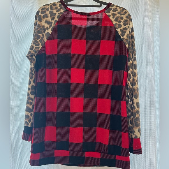 Hemish USA | Buffalo Plaid/Animal Print Top - Picture 3 of 4